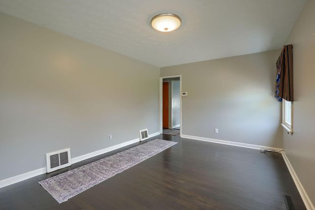 565 Springhollow Road, Circleville, OH 43113