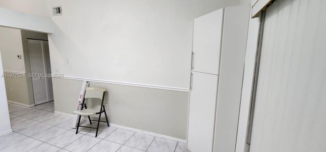 6900 NW 179th St 210-1, Hialeah, FL 33015