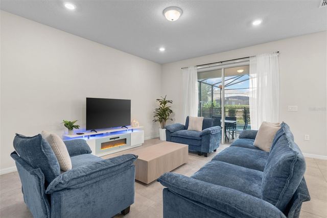 7247 OAKMOSS LOOP, Davenport, FL 33837