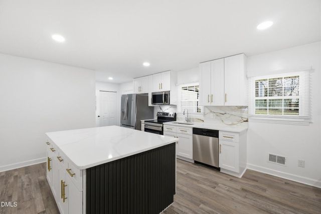 208 Lynnwood Estates Drive, Knightdale, NC 27545