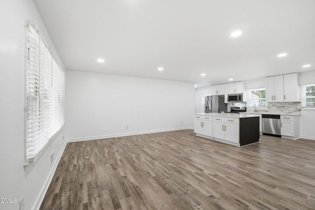 208 Lynnwood Estates Drive, Knightdale, NC 27545