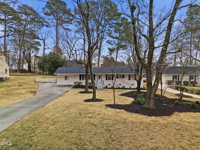 208 Lynnwood Estates Drive, Knightdale, NC 27545