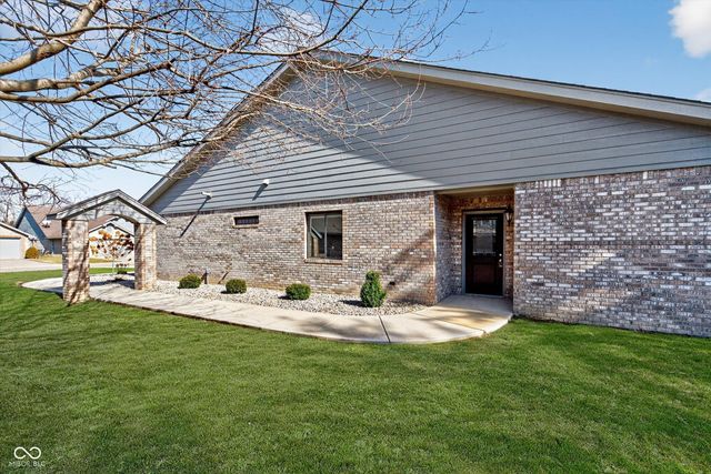 2327 Mimosa Lane, Anderson, IN 46011