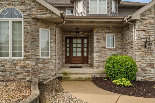 301 E 125th Avenue, Crown Point, IN 46307