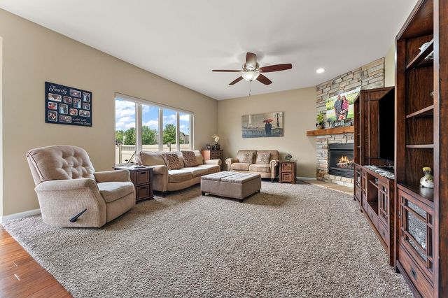 301 E 125th Avenue, Crown Point, IN 46307