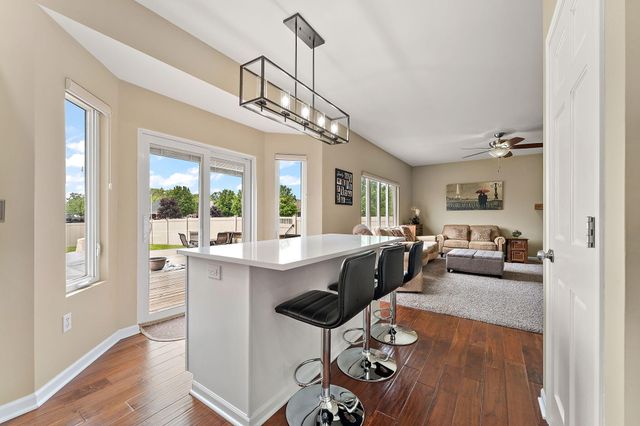 301 E 125th Avenue, Crown Point, IN 46307