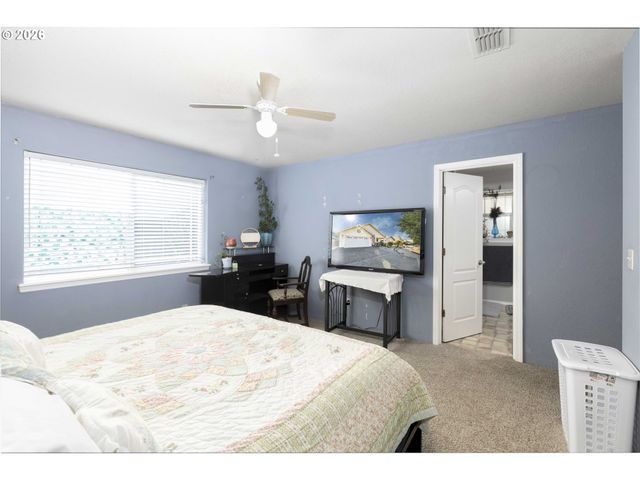1440 GEORGE TWEED Blvd, Grants Pass, OR 97527
