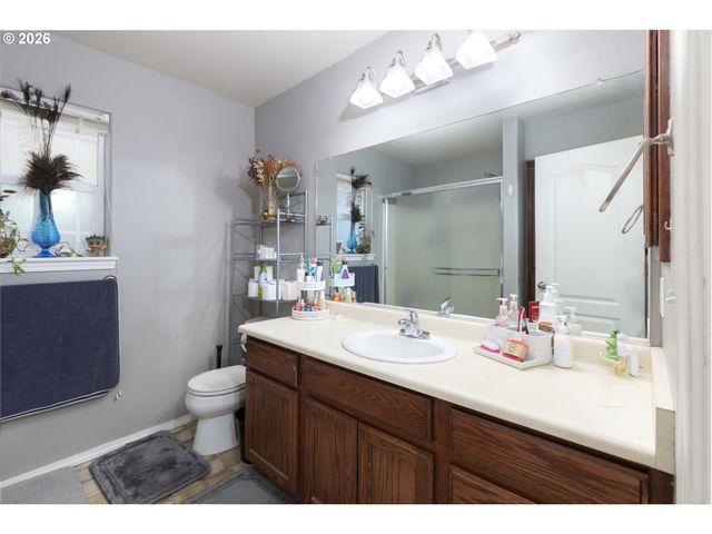 1440 GEORGE TWEED Blvd, Grants Pass, OR 97527