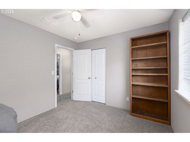 1440 GEORGE TWEED Blvd, Grants Pass, OR 97527