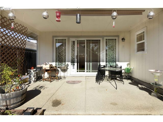 1440 GEORGE TWEED Blvd, Grants Pass, OR 97527