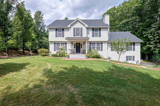 121 Birkdale Road, Bedford, NH 03110