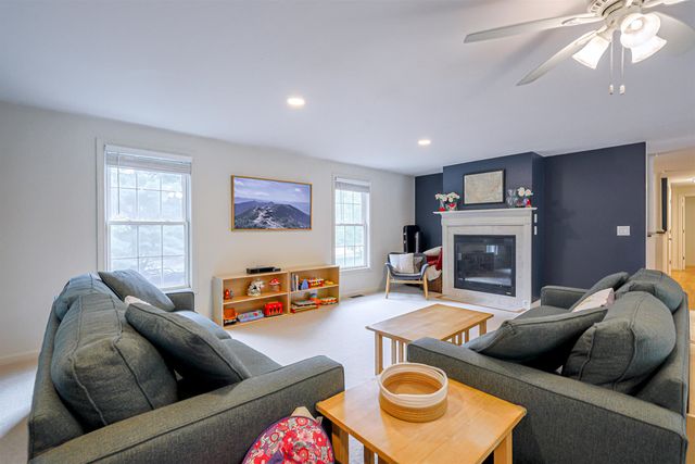 121 Birkdale Road, Bedford, NH 03110