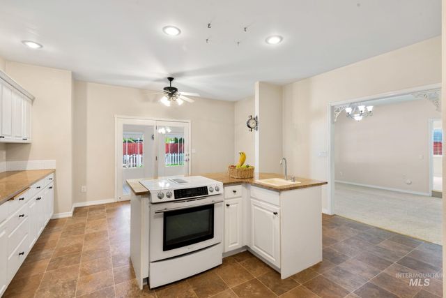 2118 N Springland Pl, Boise, ID 83713