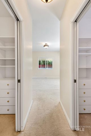 2118 N Springland Pl, Boise, ID 83713
