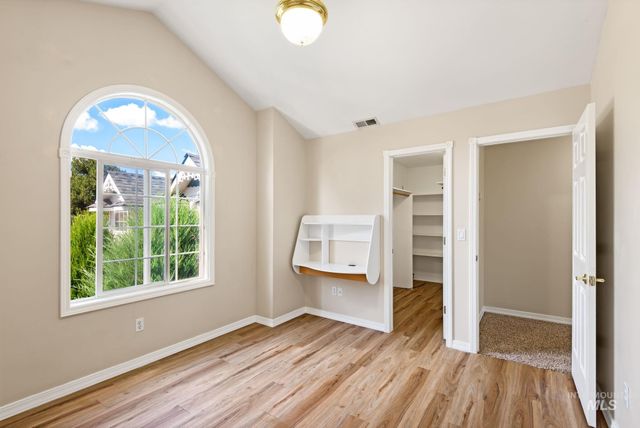 2118 N Springland Pl, Boise, ID 83713