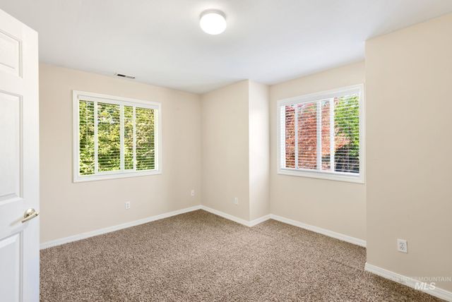 2118 N Springland Pl, Boise, ID 83713