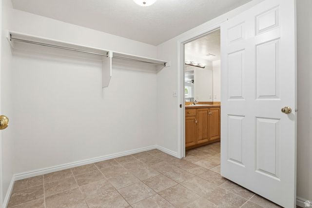 934 E MICHAEL MILL PL, Millcreek, UT 84106