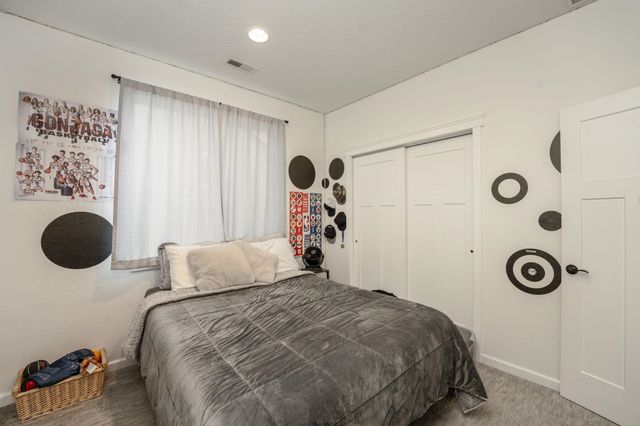 2717 Seabiscuit Dr, Veradale, WA 99037