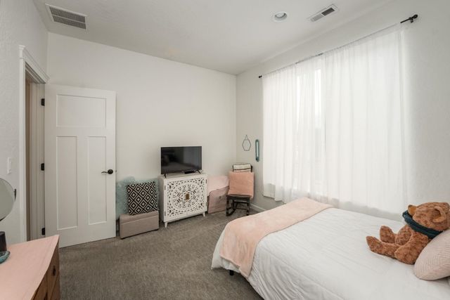 2717 Seabiscuit Dr, Veradale, WA 99037