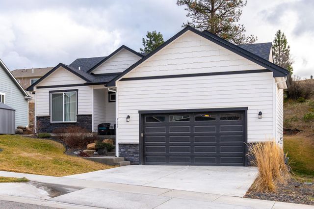 2717 Seabiscuit Dr, Veradale, WA 99037