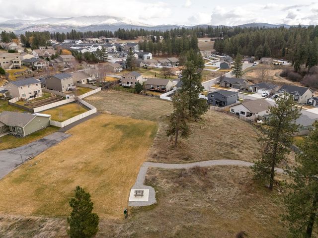 2717 Seabiscuit Dr, Veradale, WA 99037