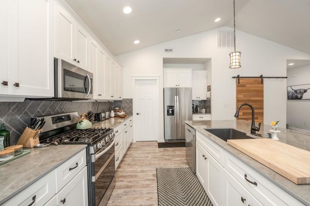 2717 Seabiscuit Dr, Veradale, WA 99037