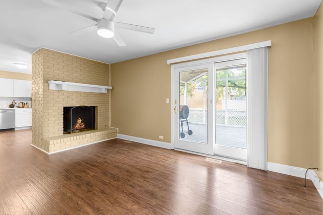 944 Carol Lane, Crete, IL 60417
