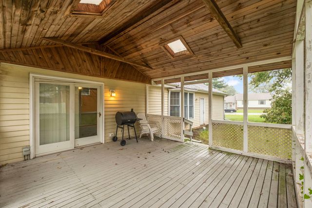 944 Carol Lane, Crete, IL 60417