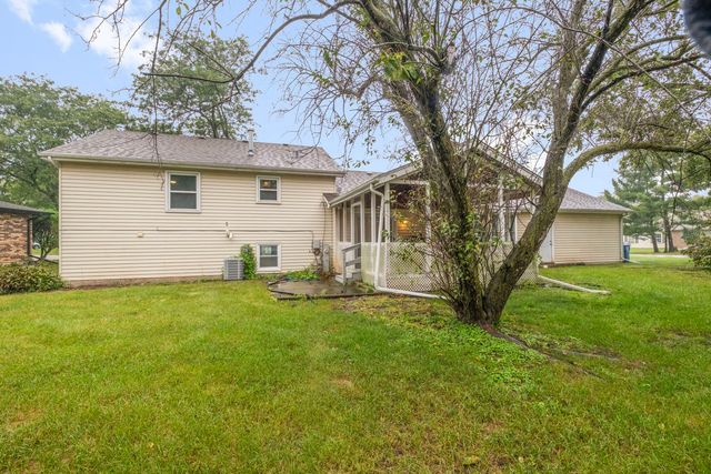 944 Carol Lane, Crete, IL 60417