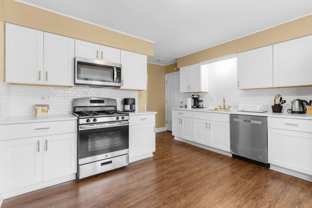 944 Carol Lane, Crete, IL 60417