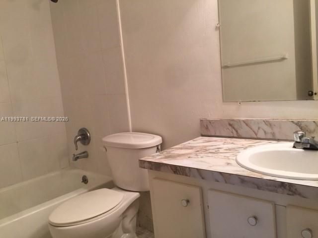 7913 SW 104th St G207, Miami, FL 33156