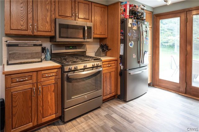 6032 Cavanaugh Road, Marcy, NY 13403