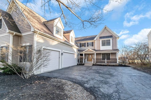 141 Walnut Street, Libertyville, IL 60048