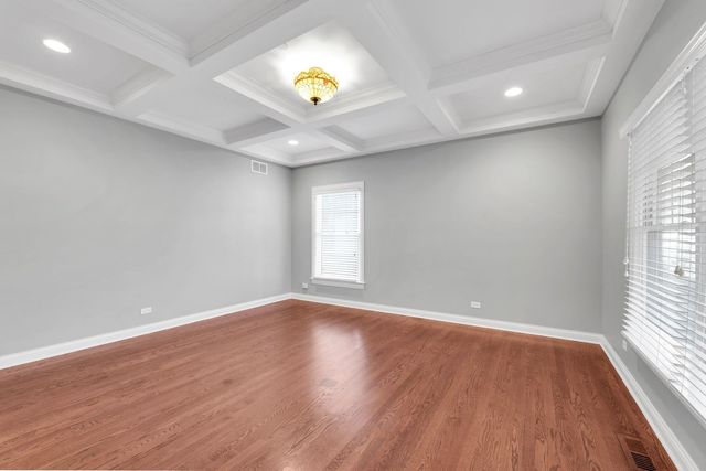 141 Walnut Street, Libertyville, IL 60048