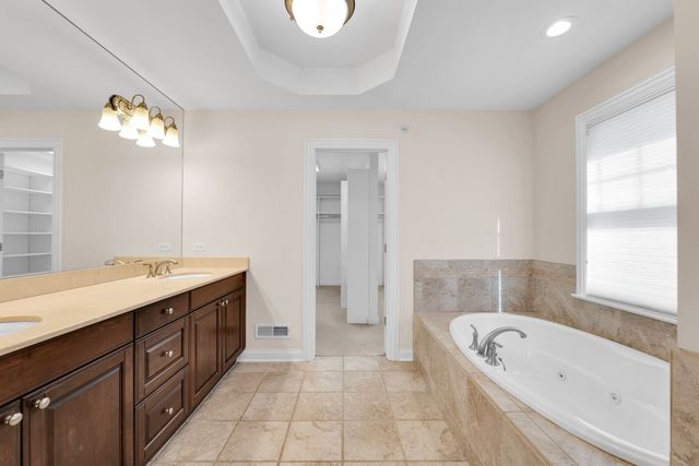 141 Walnut Street, Libertyville, IL 60048