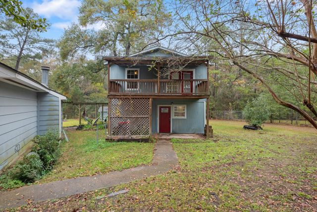 20024 W Lakeshore Dr, Magnolia, TX 77355