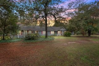 20024 W Lakeshore Dr, Magnolia, TX 77355