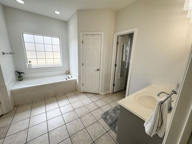 802 John Thomas Drive, Keene, TX 76059