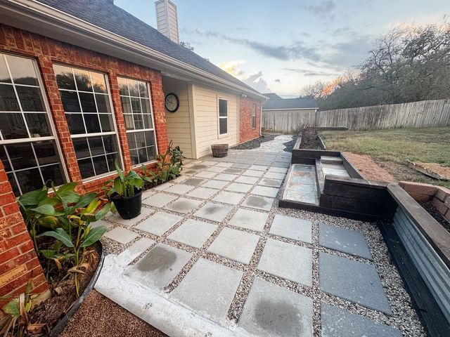 802 John Thomas Drive, Keene, TX 76059