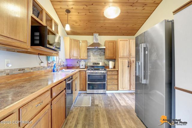 18607 Little Cape Circle, Eagle River, AK 99577