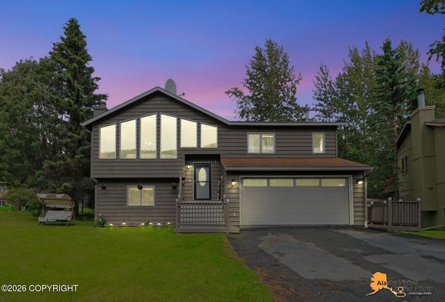 18607 Little Cape Circle, Eagle River, AK 99577