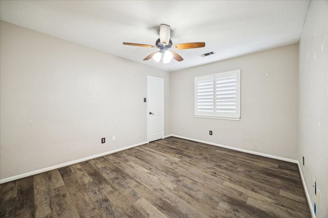2602 Kings Forest Drive, Kingwood, TX 77339