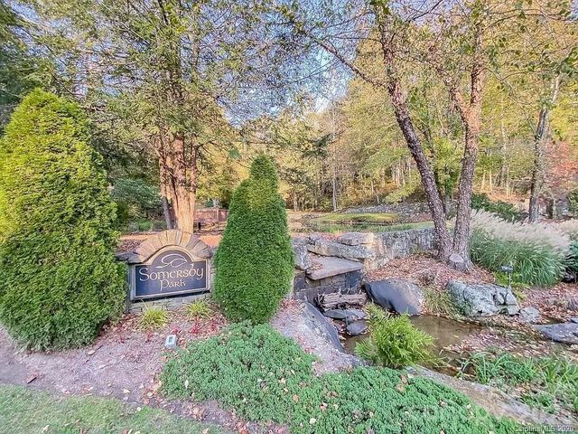 215 Crossvine Trail 11, Hendersonville, NC 28739