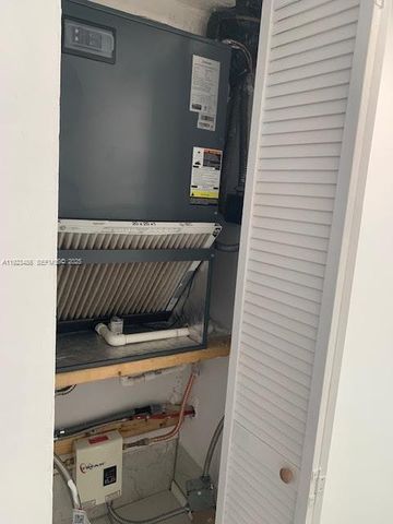 3615 NE 167th St 404, North Miami Beach, FL 33160