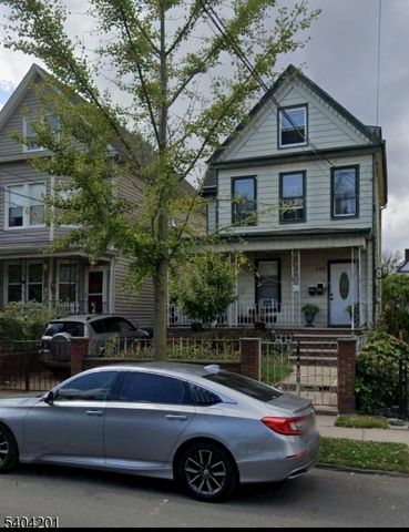 580 Monroe Ave 2, Elizabeth City, NJ 07201