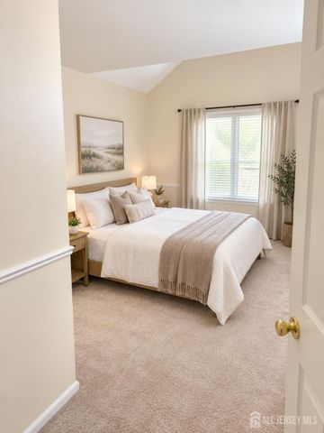 94 Castle Pointe Boulevard, Piscataway, NJ 08854