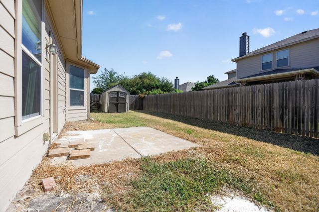 1521 Stanford Drive, Van Alstyne, TX 75495