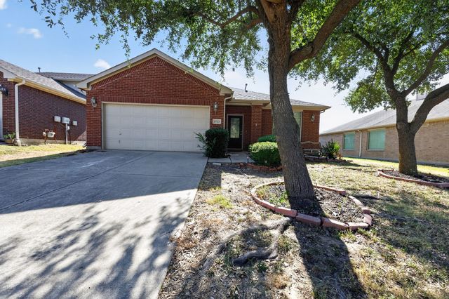 1521 Stanford Drive, Van Alstyne, TX 75495