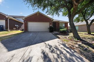 1521 Stanford Drive, Van Alstyne, TX 75495