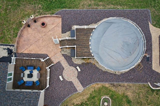 2861 College Street Road, Salem, IL 62881